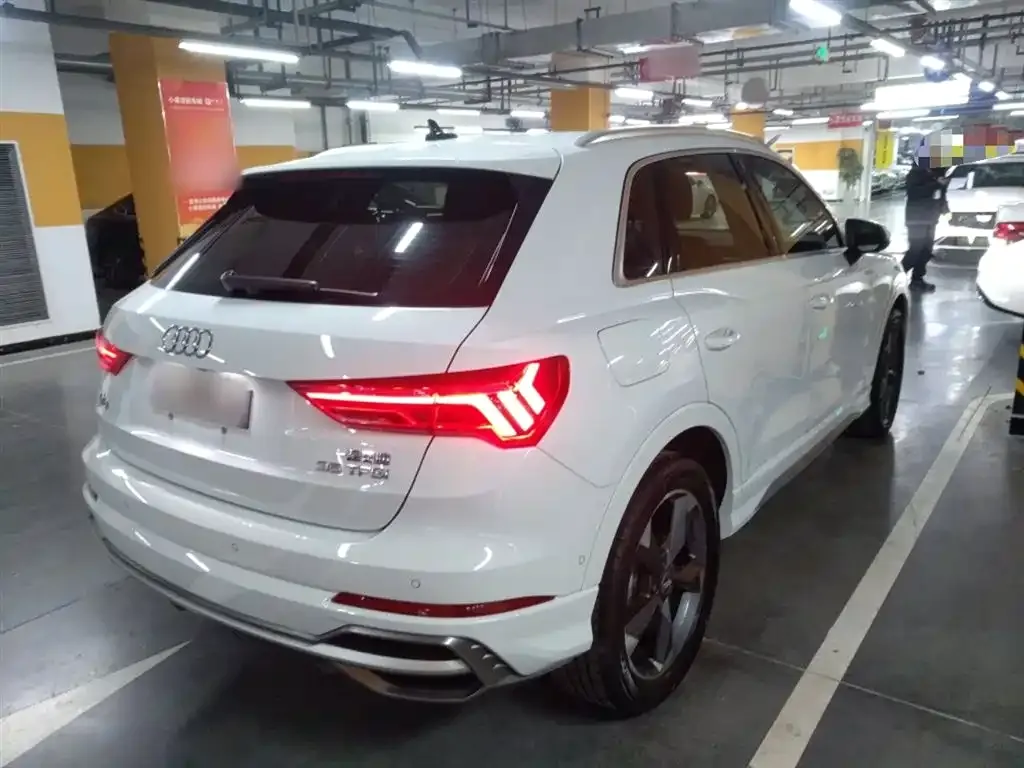 Audi Q3 2021 из CN, фото 7