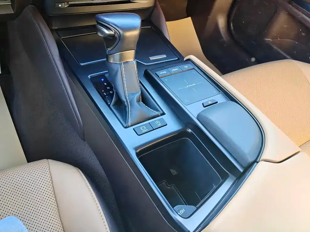 Lexus ES 2021 из CN, фото 4