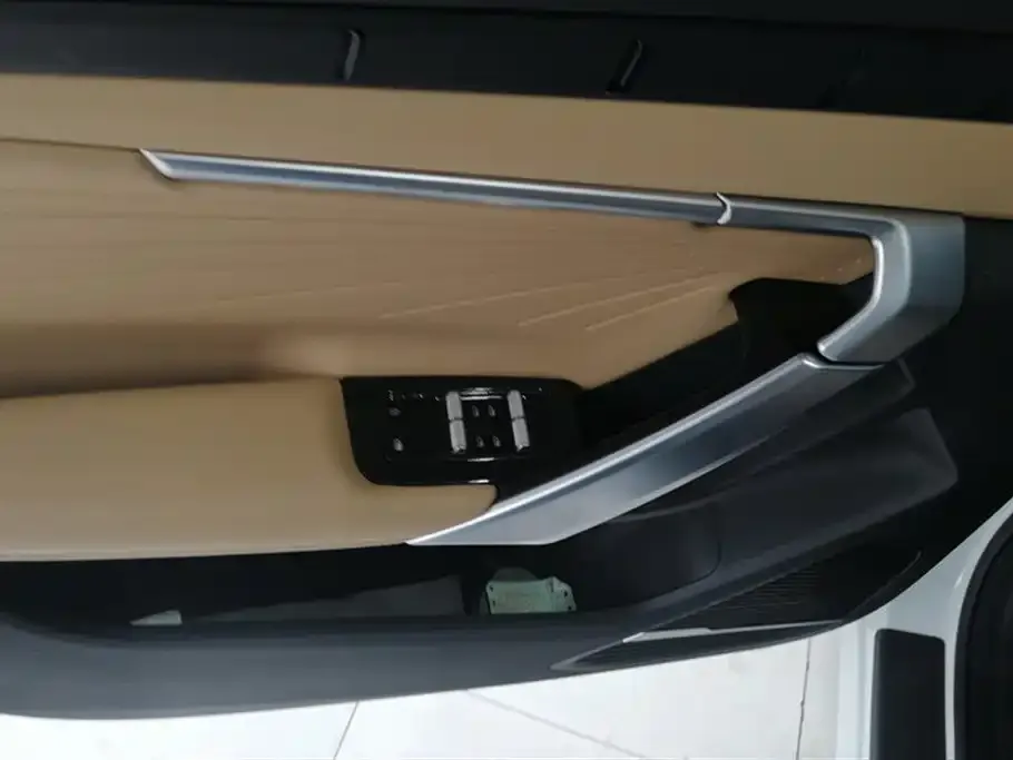 Geely Boyue L 2023 из CN, фото 2