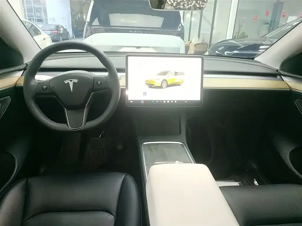 Tesla Model Y 2023 из CN, фото 2