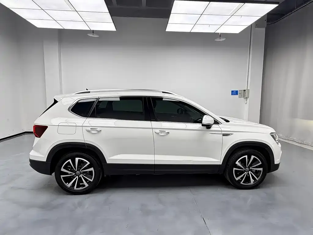 Volkswagen Tharu 2023 из CN, фото 7
