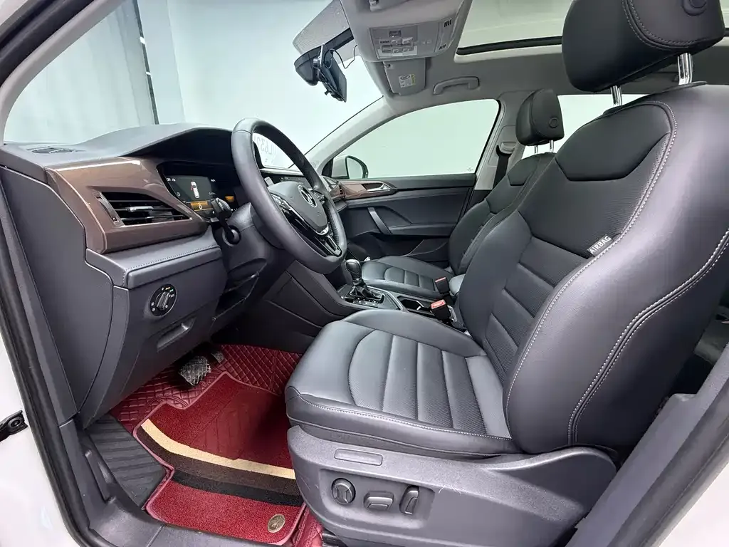 Volkswagen Tharu 2023 из CN, фото 10