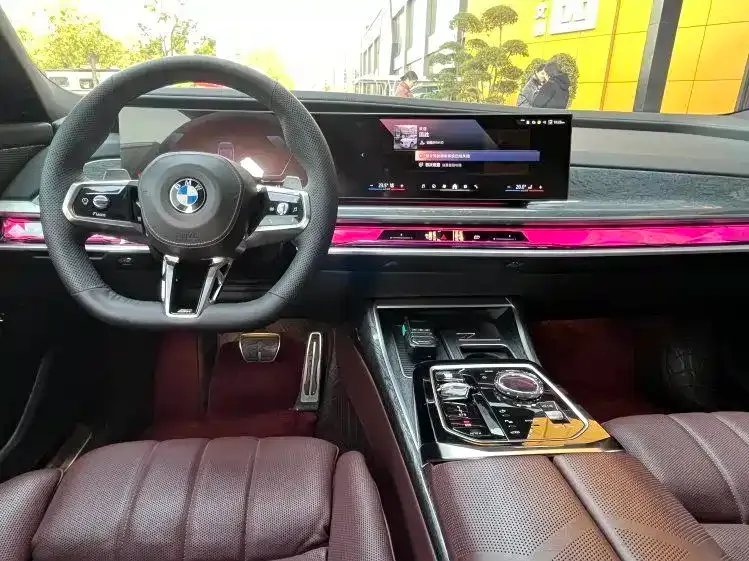 BMW 7 Series 2023 из CN, фото 10
