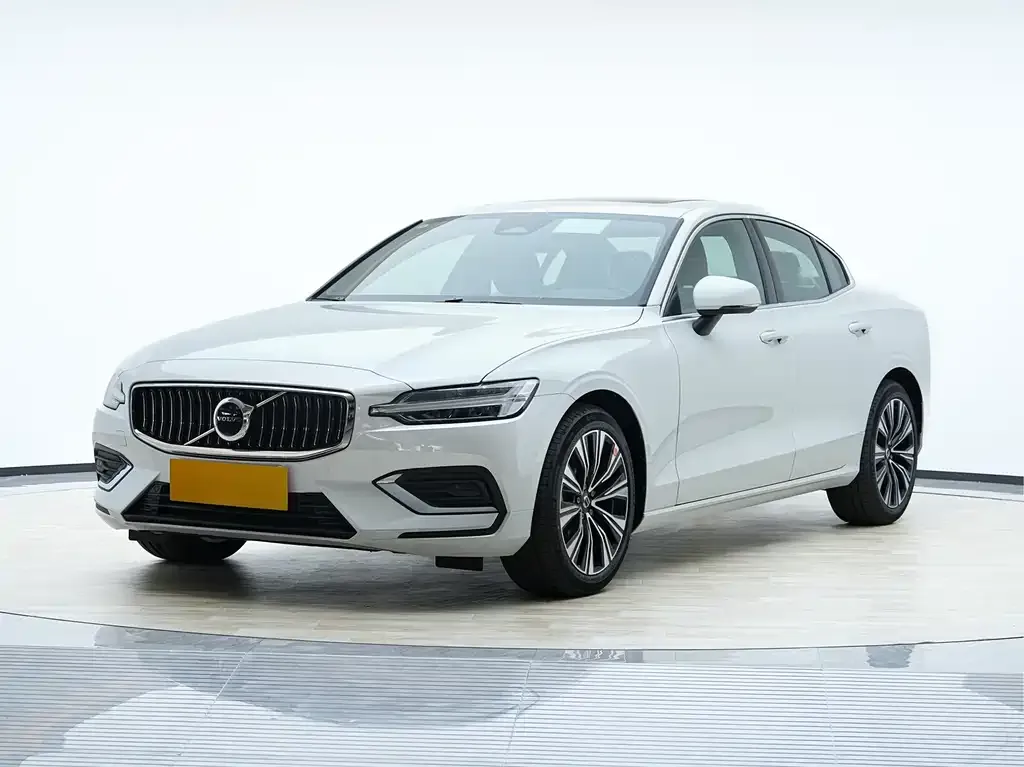 Volvo S60 2026 из CN, фото 1