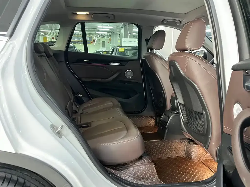 BMW X1 2022 из CN, фото 5