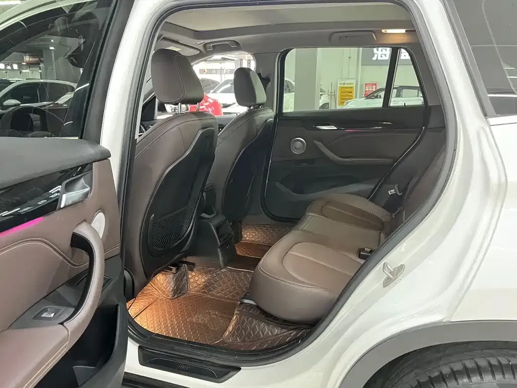 BMW X1 2022 из CN, фото 7