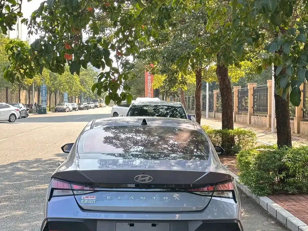 Hyundai Elantra 2024 из CN, фото 4