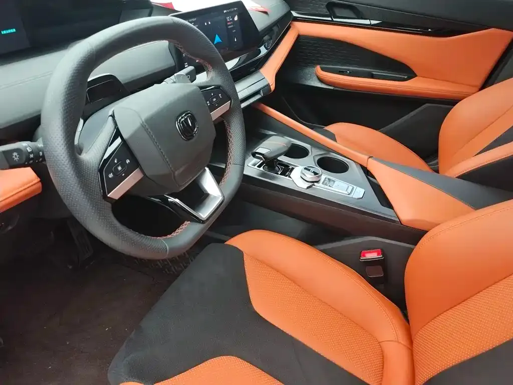 Changan UNI-V 2023 из CN, фото 5