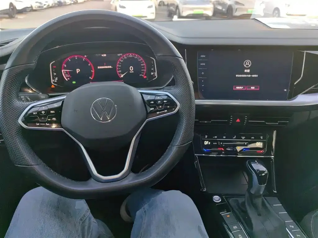 Volkswagen Passat 2022 из CN, фото 10