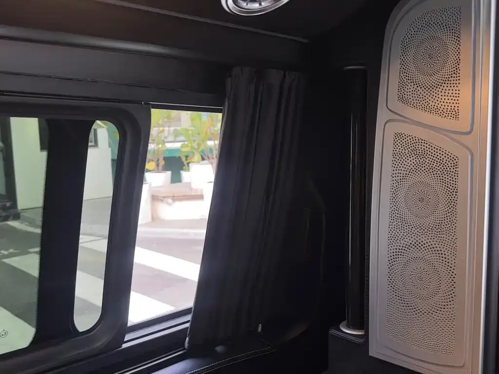 Mercedes-Benz V-Class 2021 из CN, фото 10