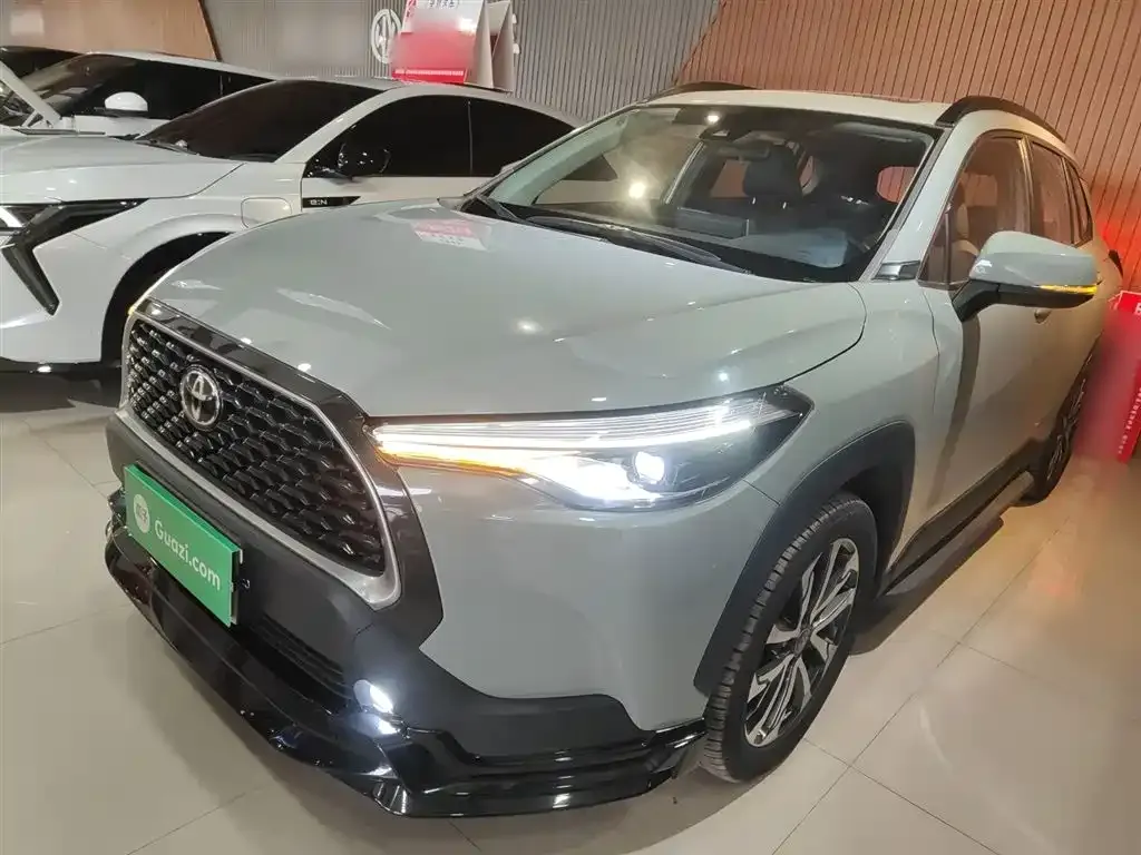 Toyota Corolla Cross 2022 из CN, фото 1