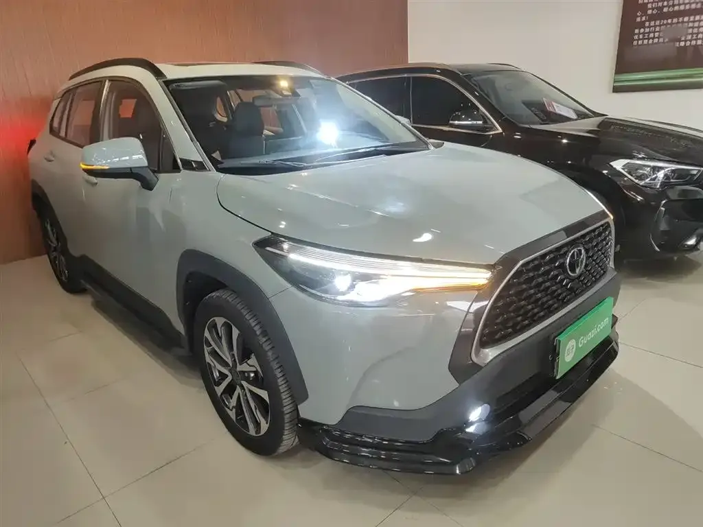 Toyota Corolla Cross 2022 из CN, фото 9
