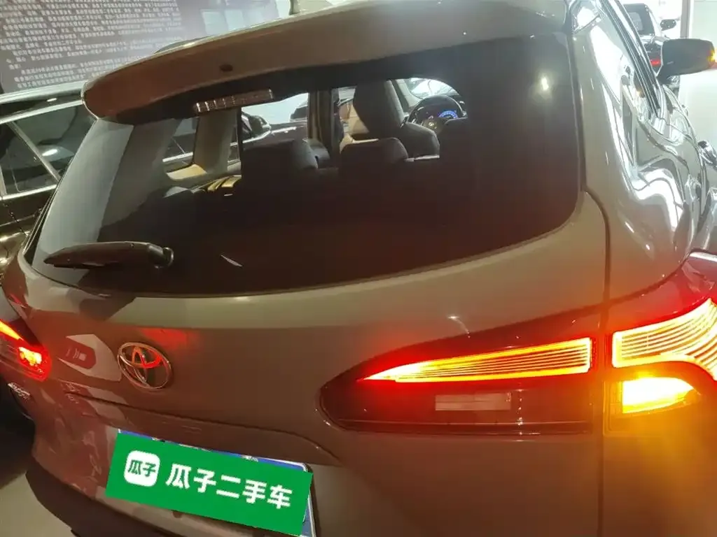 Toyota Corolla Cross 2022 из CN, фото 8