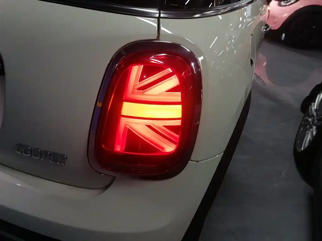 MINI Cooper (3-door) 2022 из CN, фото 8