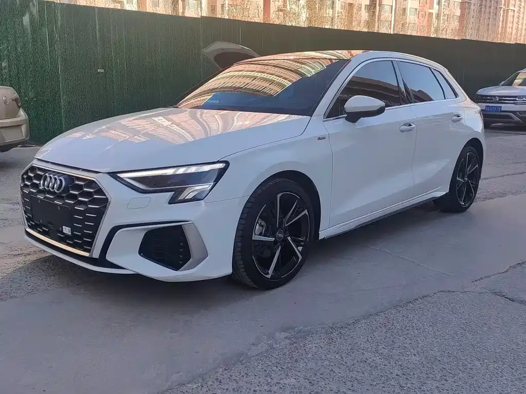 Audi A3 2021 из CN, фото 1