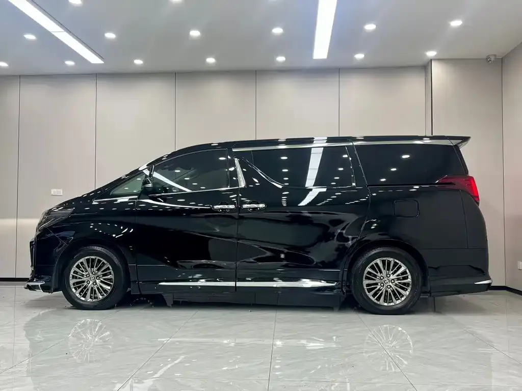 Toyota Alphard 2021 из CN, фото 8