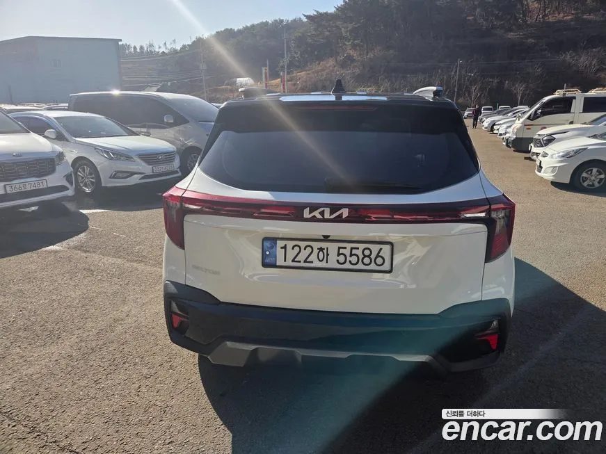 Kia Seltos 2023 из KR, фото 4