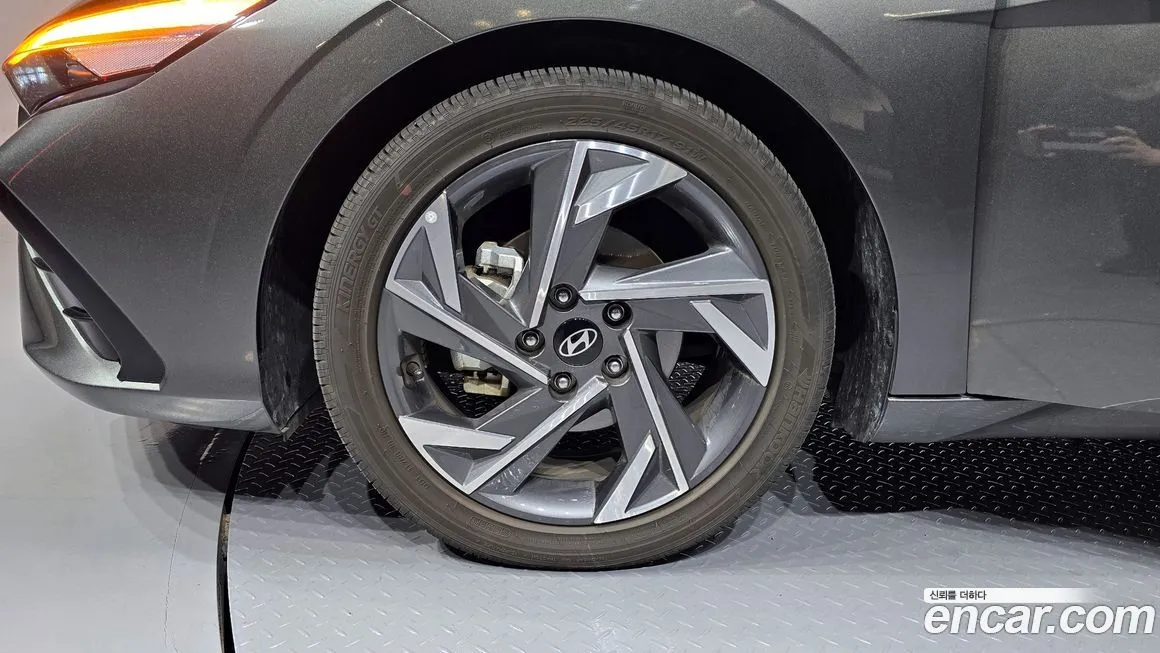 Hyundai AVANTE 2024 из KR, фото 3