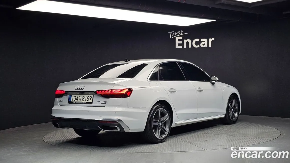 Audi A4 2021 из KR, фото 2