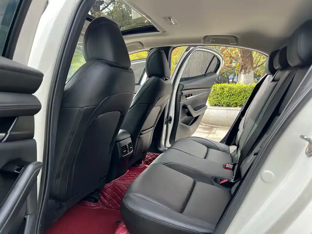 Mazda 3 Axela 2022 из CN, фото 6