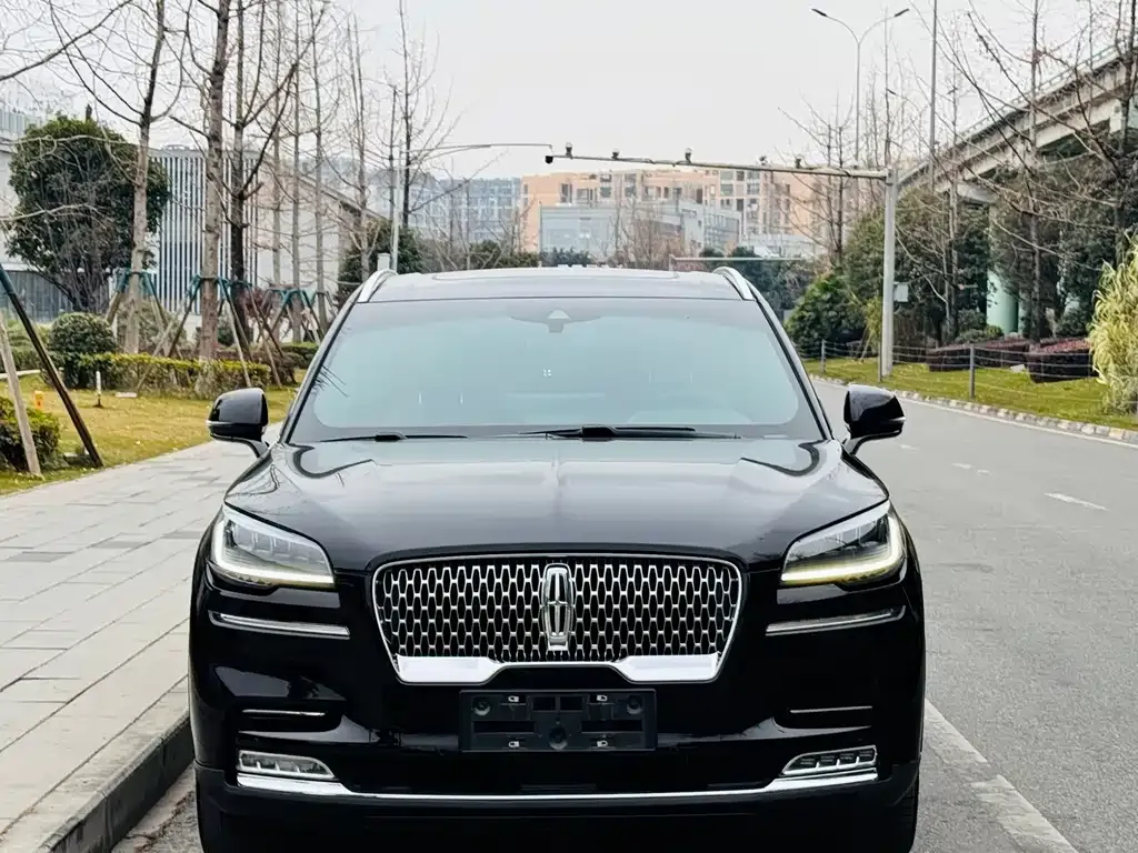 Lincoln Aviator 2021 из CN, фото 3