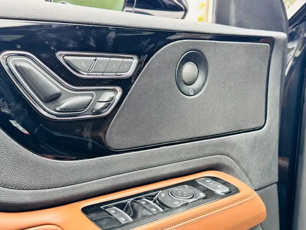 Lincoln Aviator 2021 из CN, фото 10