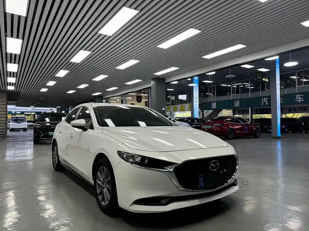 Mazda 3 Axela 2021 из CN, фото 10