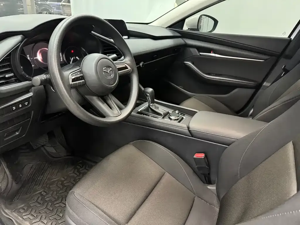 Mazda 3 Axela 2021 из CN, фото 6