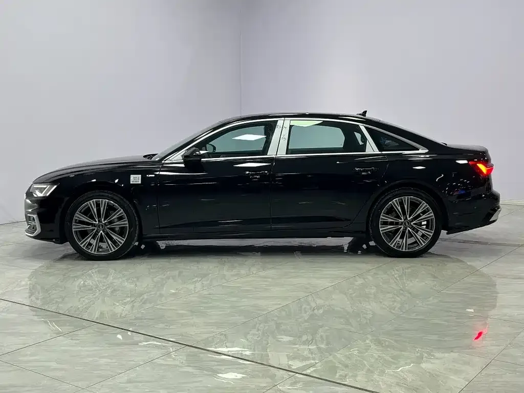 Audi A6L 2025 из CN, фото 9