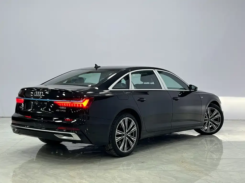 Audi A6L 2025 из CN, фото 6