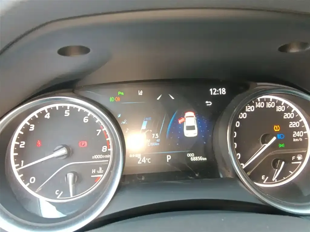 Toyota Camry 2021 из CN, фото 4