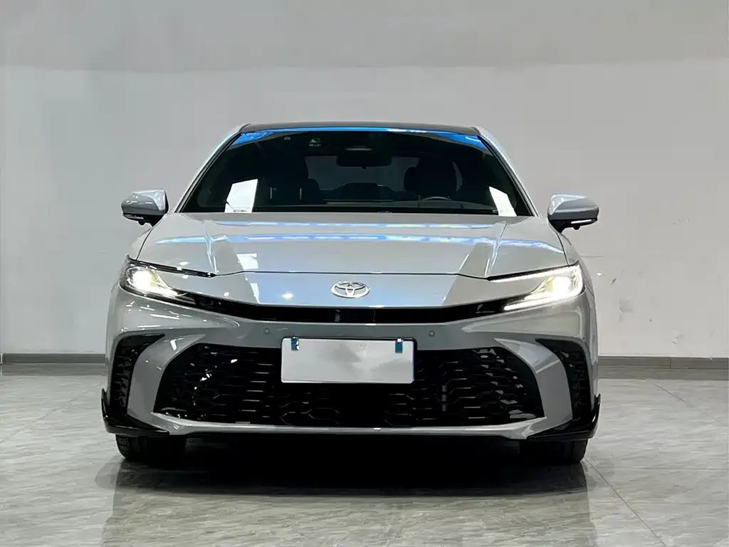 Toyota Camry 2024 из CN, фото 9