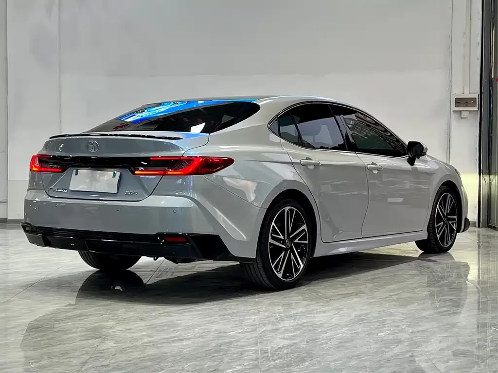 Toyota Camry 2024 из CN, фото 7