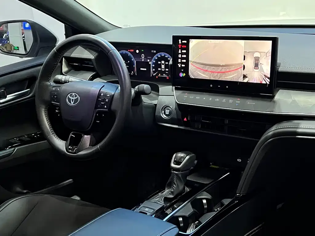 Toyota Camry 2024 из CN, фото 4