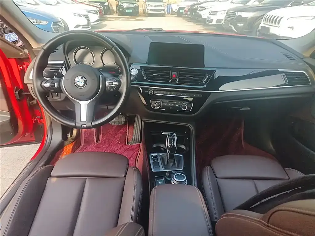 BMW 1 Series 2021 из CN, фото 10