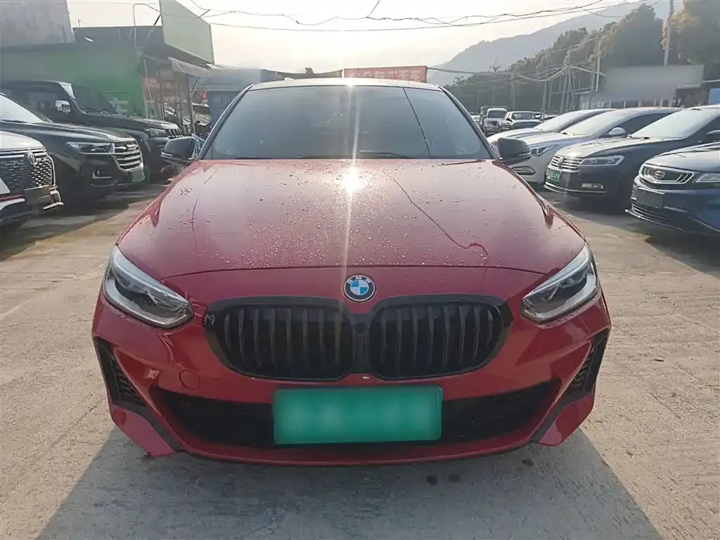 BMW 1 Series 2021 из CN, фото 3