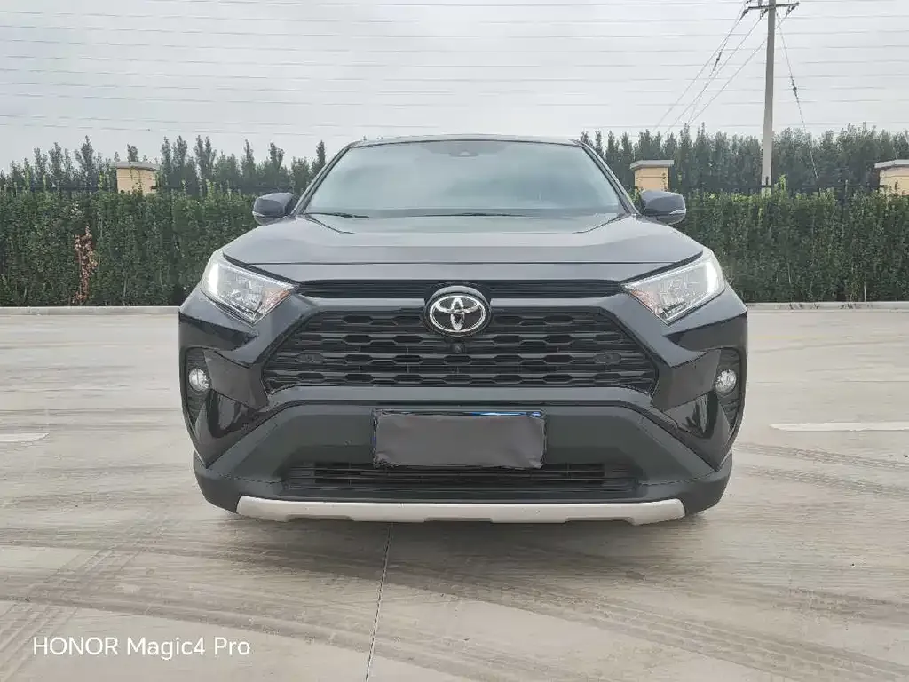 Toyota RAV4 2023 из CN, фото 9