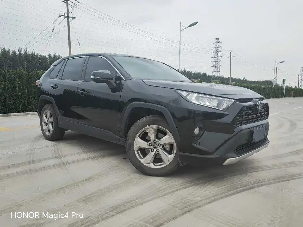Toyota RAV4 2023 из CN, фото 10