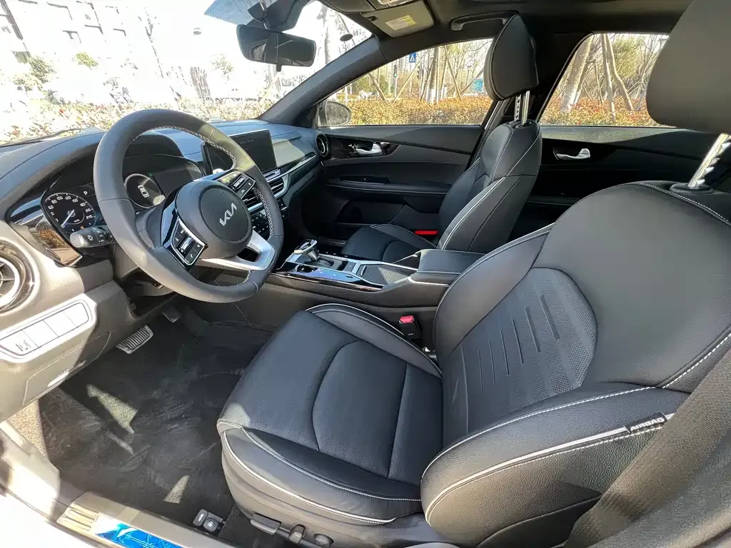 Kia K3 2023 из CN, фото 4