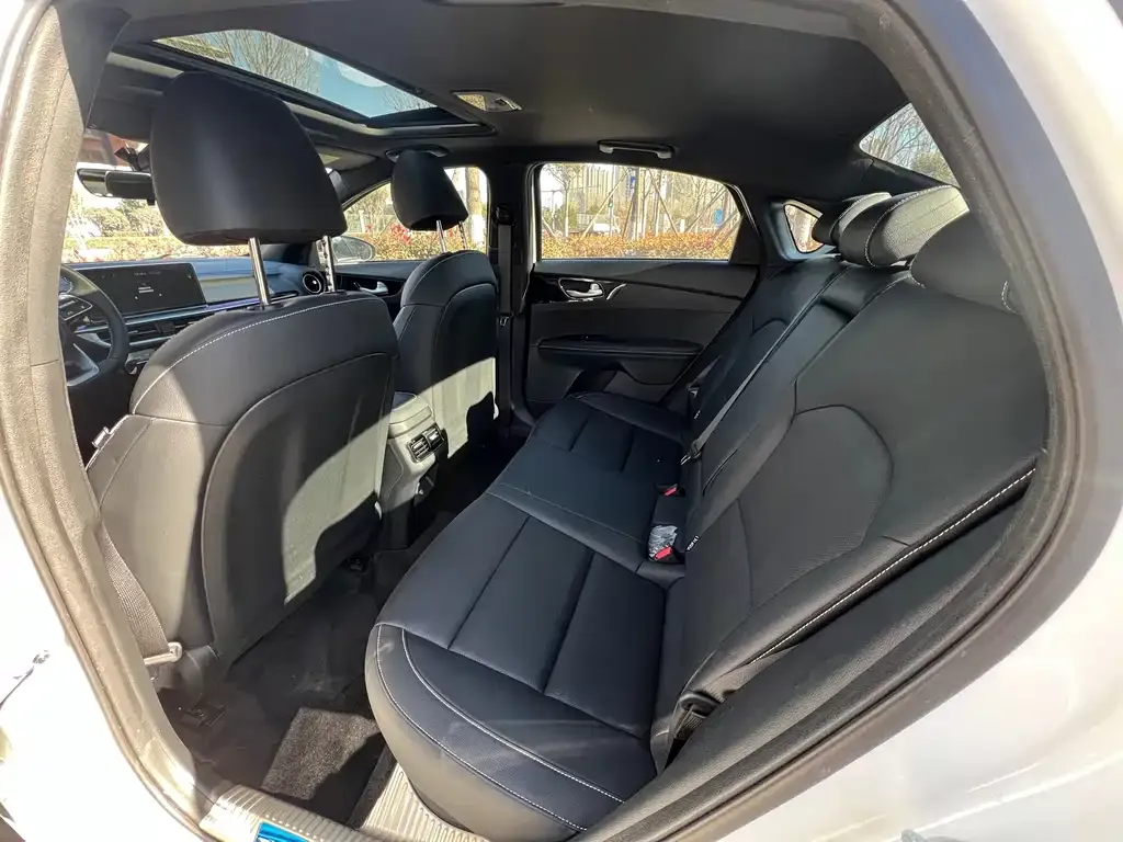 Kia K3 2023 из CN, фото 3