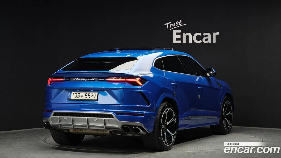Lamborghini Urus 2021 из KR, фото 2