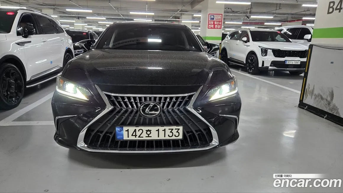 Lexus ES 2024 из KR, фото 1