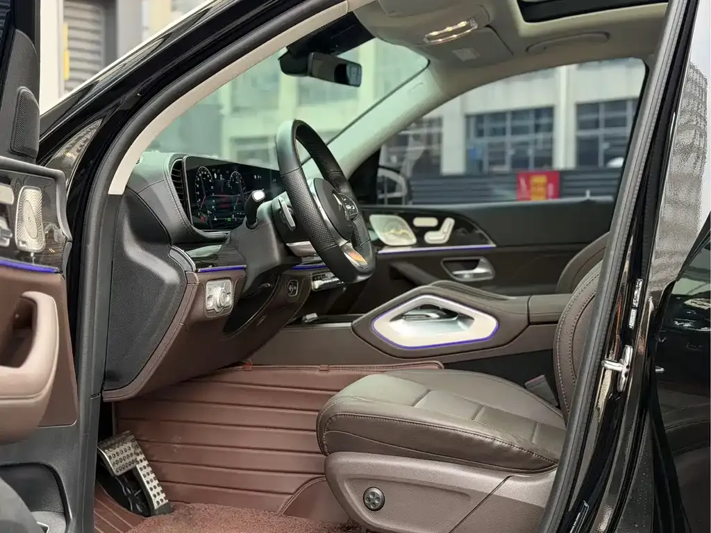 Mercedes-Benz GLS 2023 из CN, фото 7