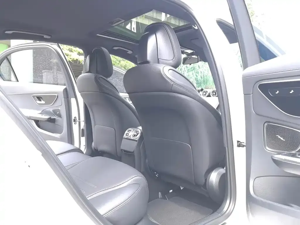 Mercedes-Benz C-Class 2023 из CN, фото 5
