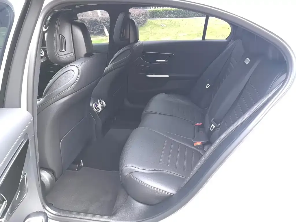 Mercedes-Benz C-Class 2023 из CN, фото 2