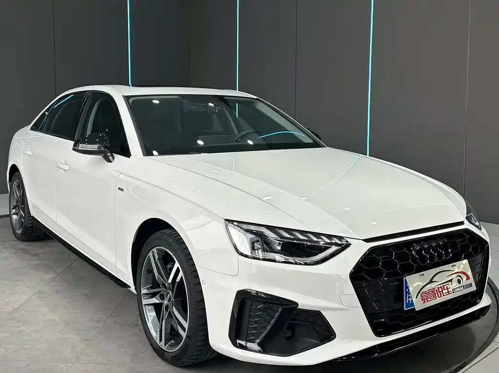 Audi A4L 2023 из CN, фото 6