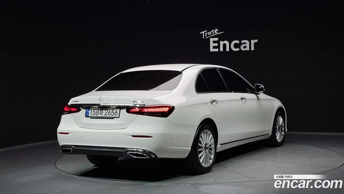 Mercedes-Benz E-Class 2022 из KR, фото 2