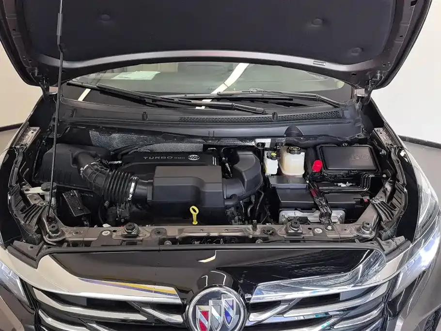 Buick GL8 2023 из CN, фото 10