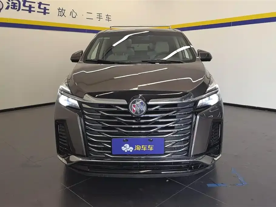 Buick GL8 2023 из CN, фото 2