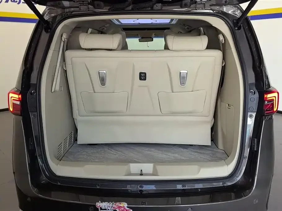 Buick GL8 2023 из CN, фото 4